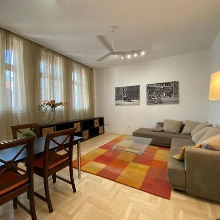 Downtown Gozsdu Vibe Apartments Budapest Eksteriør bilde