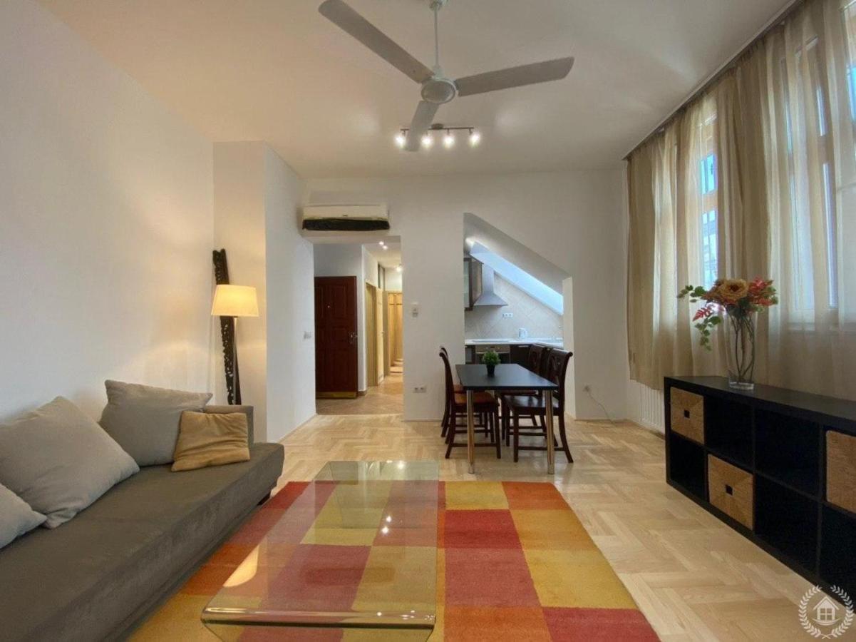 Downtown Gozsdu Vibe Apartments Budapest Eksteriør bilde